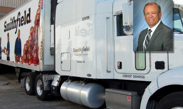 St. Cloud Mayor Blackwell Helps Distribute Donated Goods to Those in Need