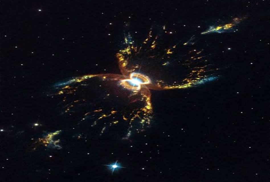 Hubble Celebrates 29th Anniversary in Space with an Out-of-this-World Image of the Southern Crab Nebula