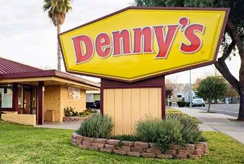Two Denny’s workers in Kissimmee diagnosed with Hepatitis A