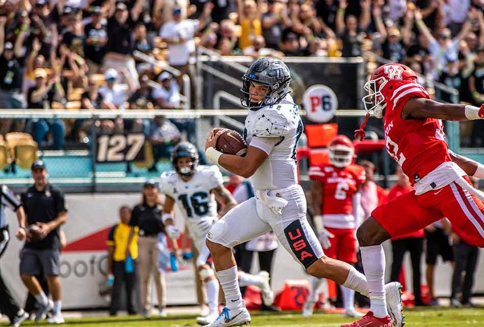 UCF blasts off in third quarter to take care of Houston, 44-29