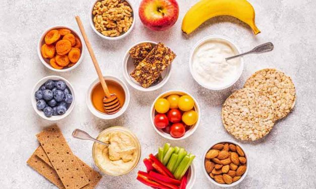 Looking to eat healthier? Here’s our tip of the day… pre-portion your snacks!