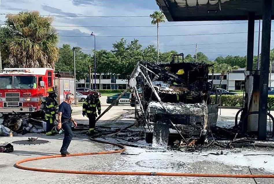 Osceola County Fire Rescue extinguishes RV fire at Kissimmee 7-Eleven gas pump