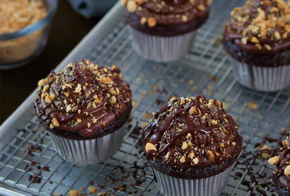 Florida Peanut and Chocolate Cupcakes, they’re Positively Delicious!