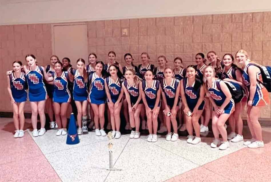 Harmony Longhorns Cheerleaders get bid to National High School Cheerleading Championship