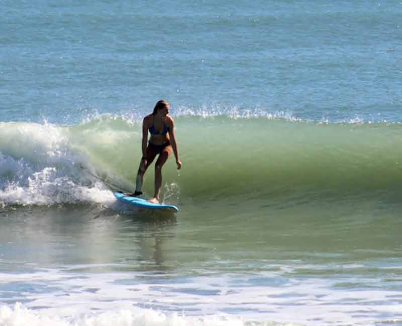 Drea Surfing
