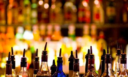 Boosting Local Business: Governor Approves State Representative Arrington’s Bill for Alcohol Sales in Kissimmee’s Vine Street Community District