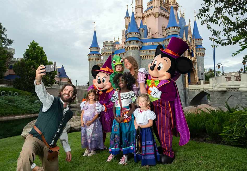 Country Music Star Thomas Rhett Visits Mickey's Not-So-Scary