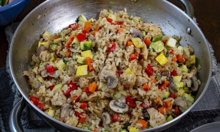 Sunshine State Supper: Florida Chicken and Rice with Garden Vegetables