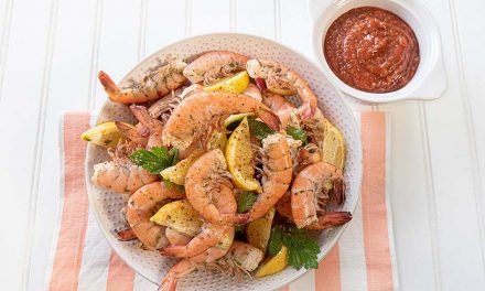 Seaside Feast: Peel & Eat Florida Shrimp with Smoky Cocktail Dip