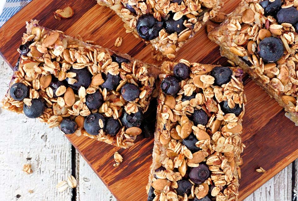 Sunshine Snack: Florida Blueberry Oatmeal Bars