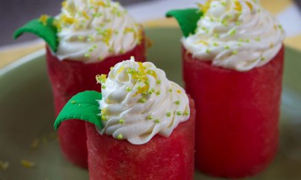 Refreshing Treats: Watermelon Cupcakes with Lemon Frosting