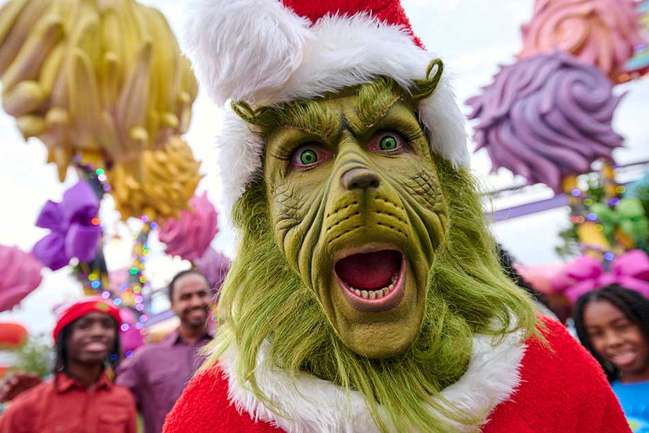 Universal Orlando Resort Kicks Off Its Holiday Celebration, Bringing Festive Magic Through January 4