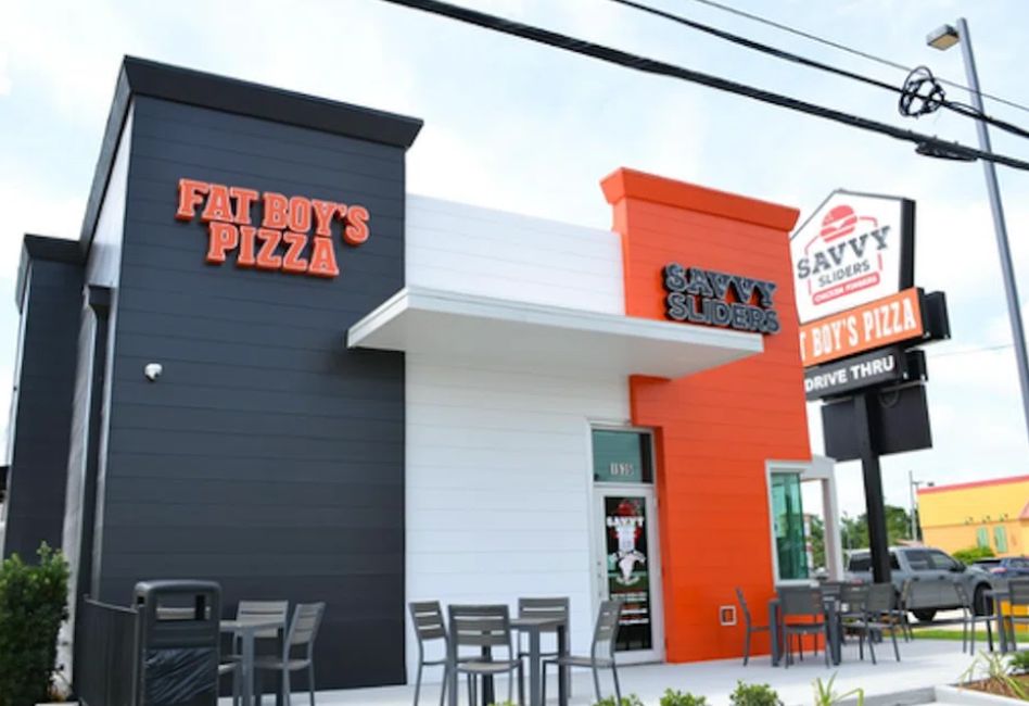 F.A.T. POLOBEE JUMBOサイズ Sliders Meet Giant Pizza: Savvy Sliders, Fat Boy's Pizza Coming to