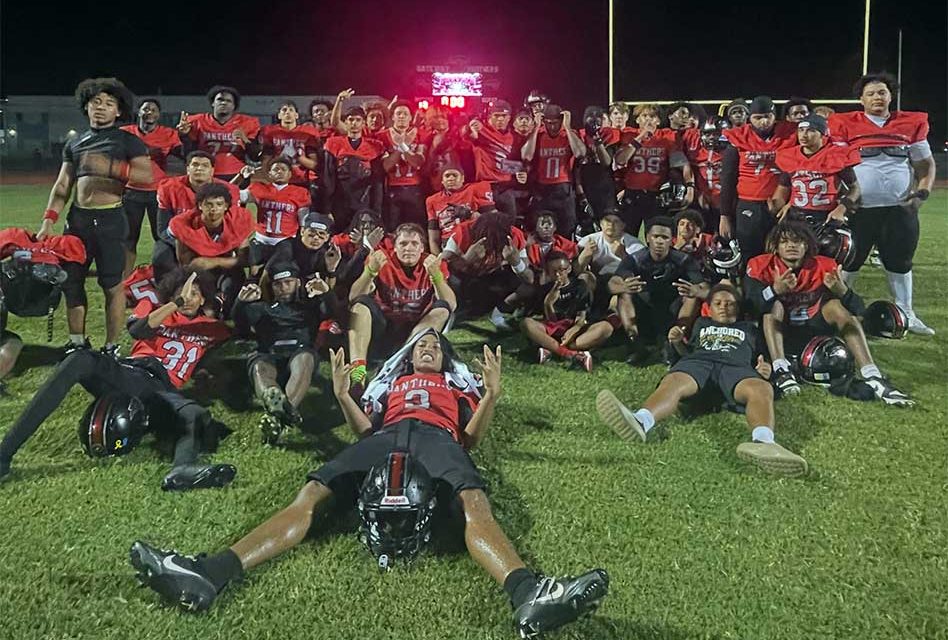 Gateway Panthers Hold the Line, Edge Lake Minneola 13-12 in Season-Opening Thriller