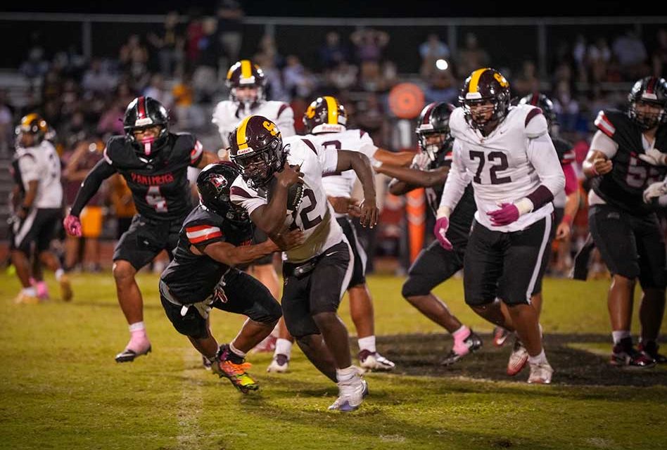 Bulldogs Hold Off Gateway in Dramatic 28-21 District Showdown Thriller